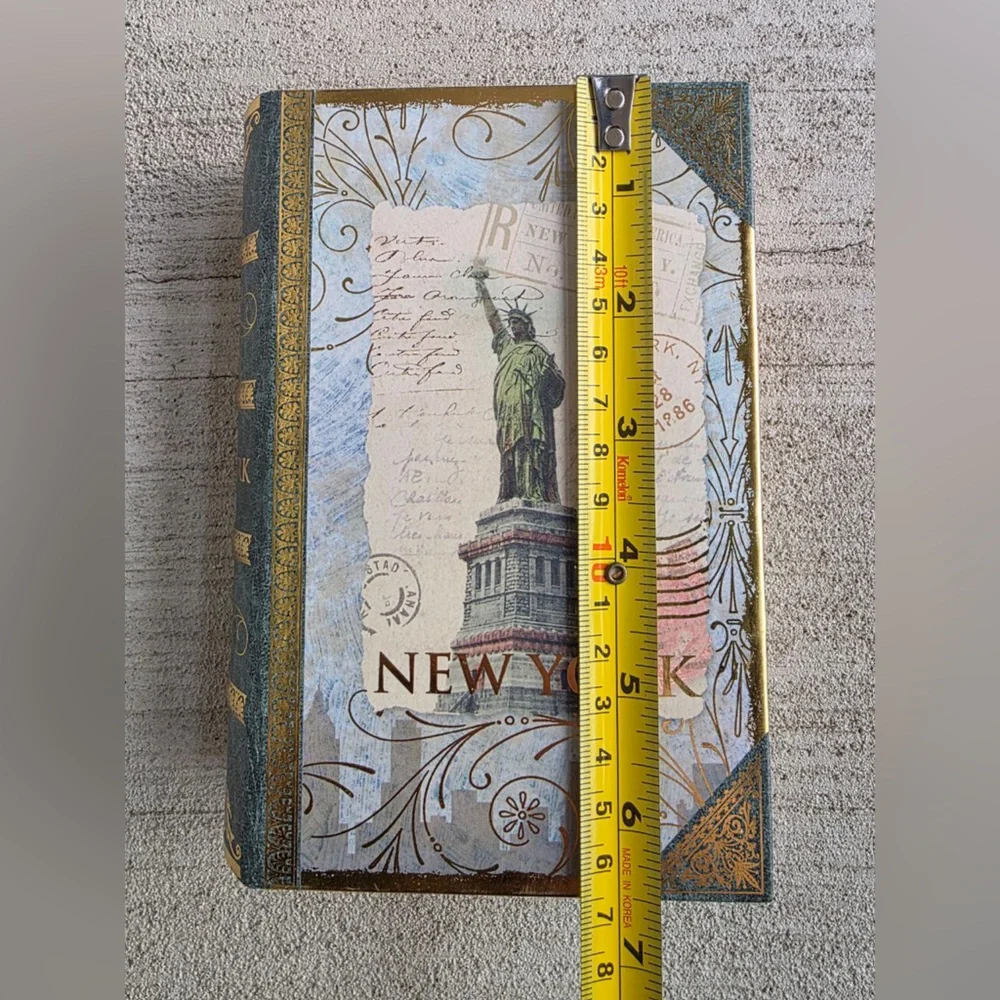 Vintage Style New York Decorative Book Storage Box | Statue of Liberty | 6.5 in